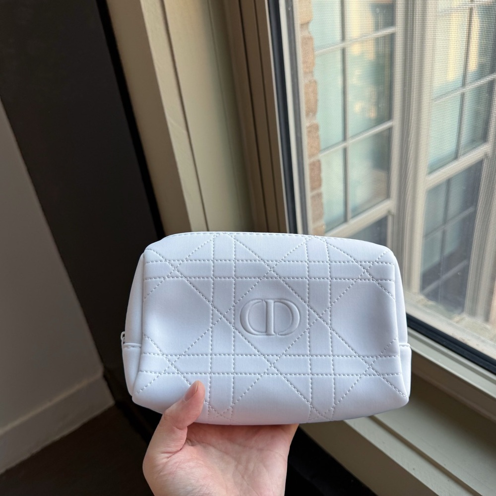 Dior Perfums White Quilted Cosmetic Pouch Makeup Bag GWP